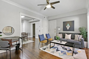 Chic & Comfy 2BR Sunnyside Home near Shops